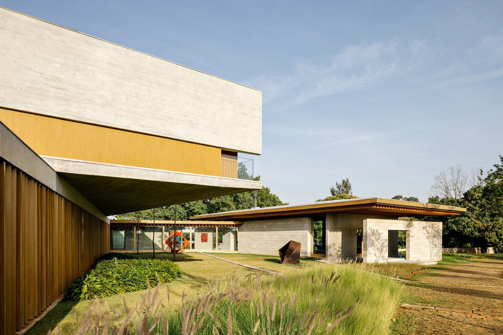Casa da bosque FGMF International Residential Architecture Awards 2022 jardim