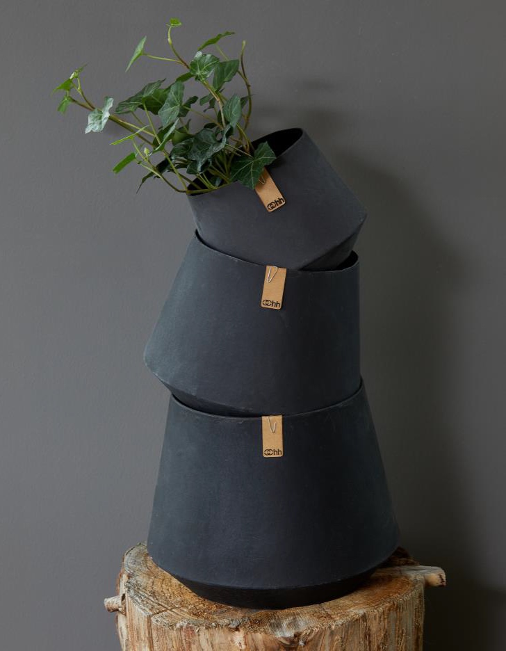 Vasos feitos de material reciclados, por Lubech Living /