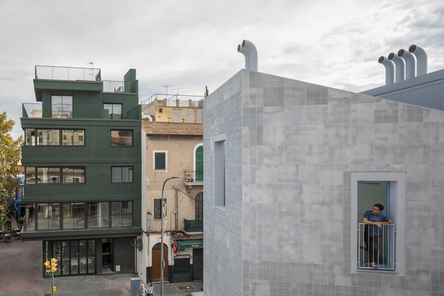 Proyecto Gomila, España, sostenibilidad, edificios coloridos