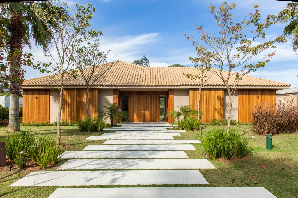 Em Itu, reforma transforma casa de campo no tão sonhado refúgio da família. Assinado por Korman Arquitetos