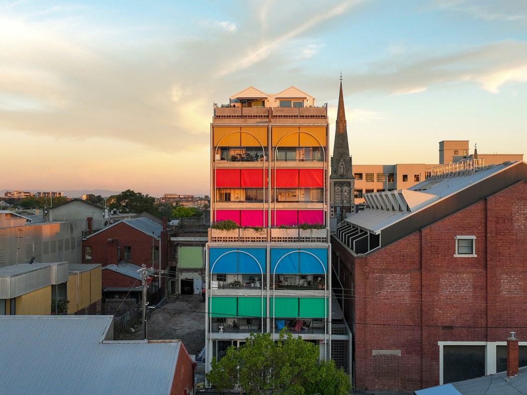 Terrace House, por Austin Maynard Architects, na Austrália. Projeto vencedor na categoria Habitação.