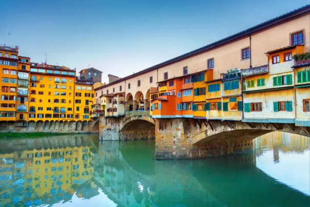 30º) Ponte Vecchio	- Itália