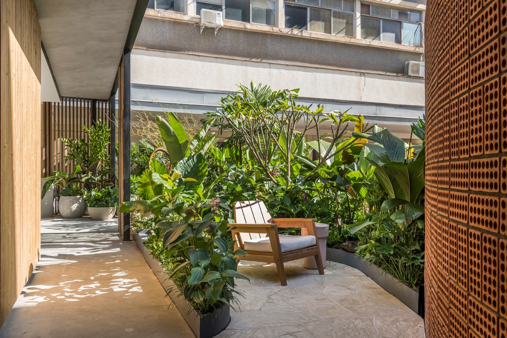 Bia Abreu Paisagismo - Jardim Reflexo da Alma. Projeto da CASACOR São Paulo 2023.