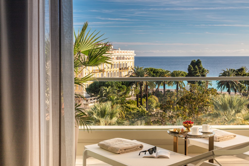Hotel na Côte d'Azur resgata o glamour da Belle Époque francesa