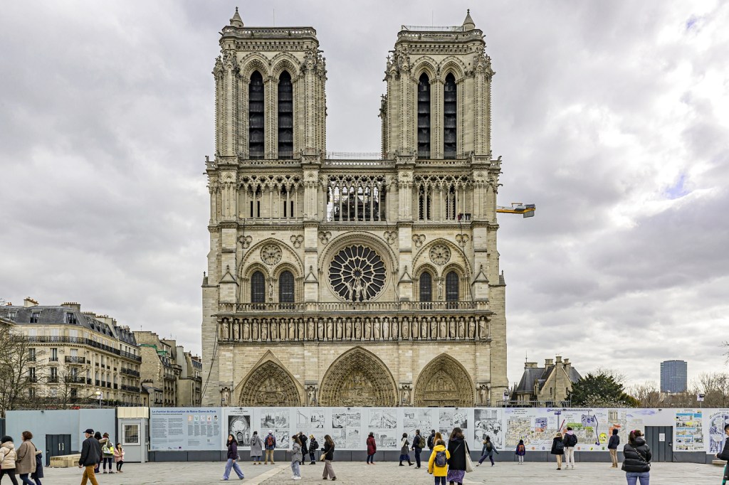 Restauração da Catedral de Notre-Dame - Paris
