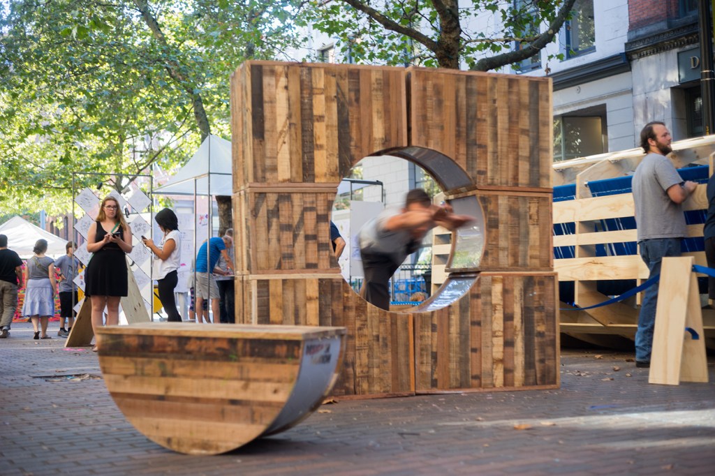 5 projetos urbanos com designs que engajam o espaço público