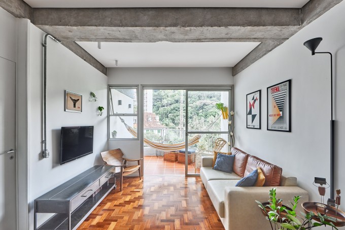 apartamento-98-m2-decor-contemporaneo-toques-brutalismo-hugo-rapizo-credito-rafael-salim (4)